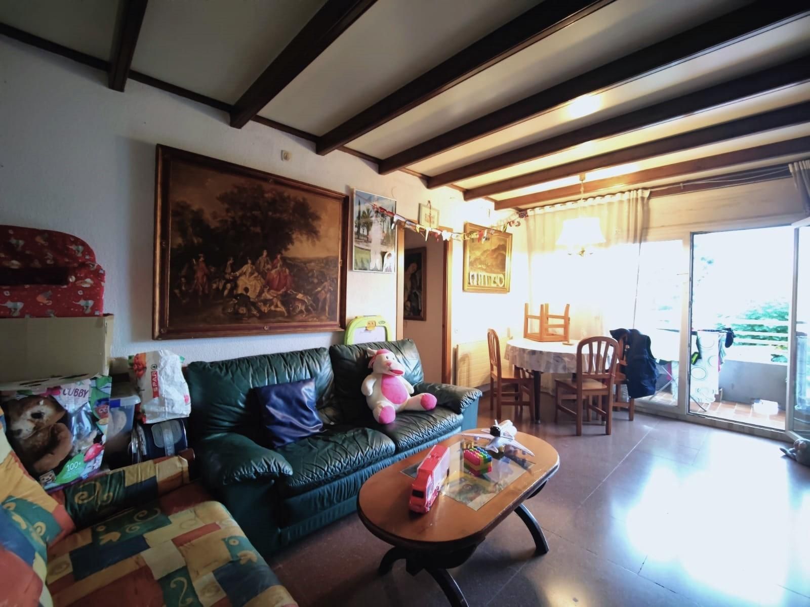 Living room of Flat for sale in Vilafranca del Penedès  with Heating, Terrace and Furnished