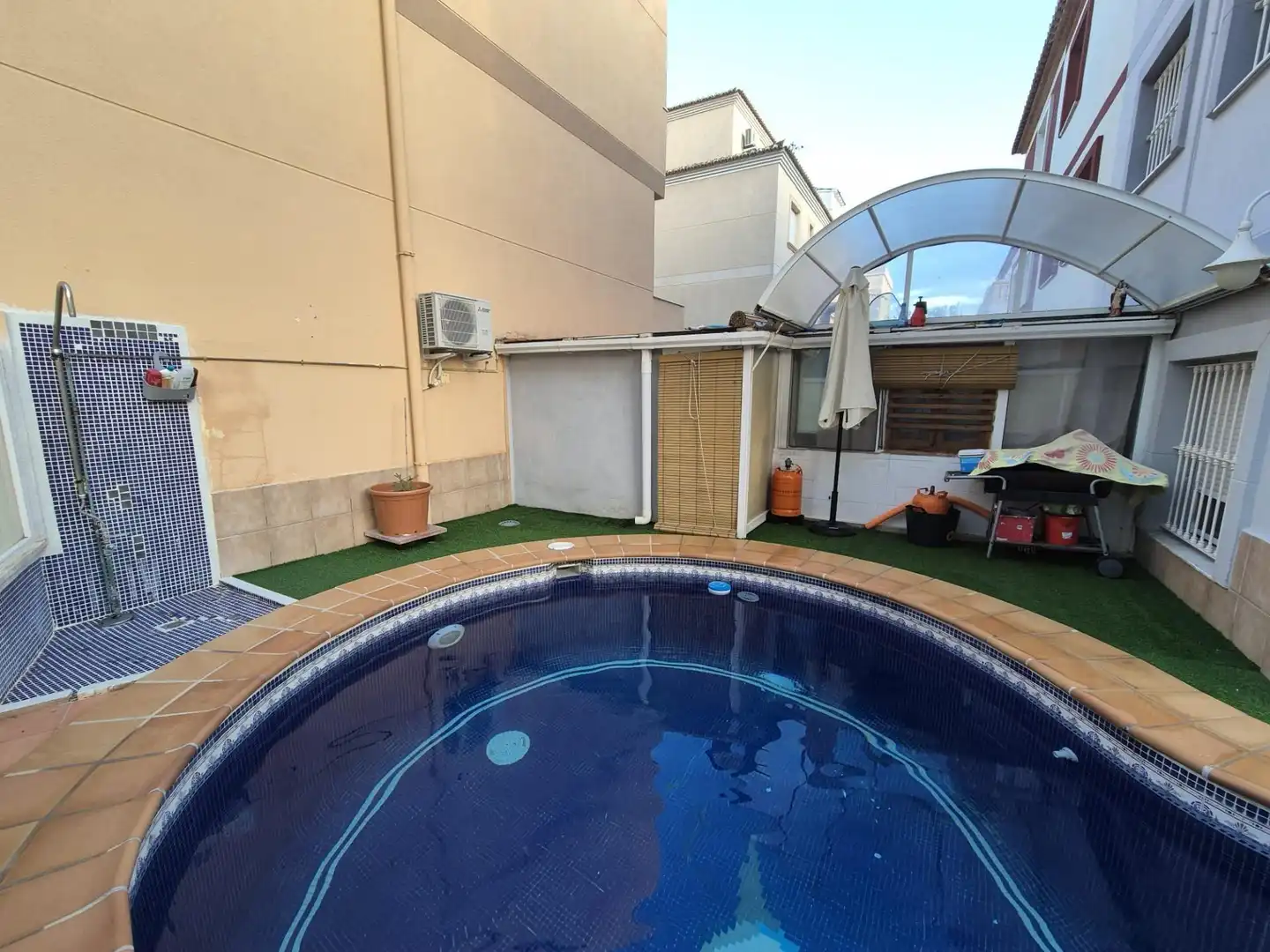 Swimming pool of Detached homes for sale in Oliva  with Air Conditioner, Heating and Private garden