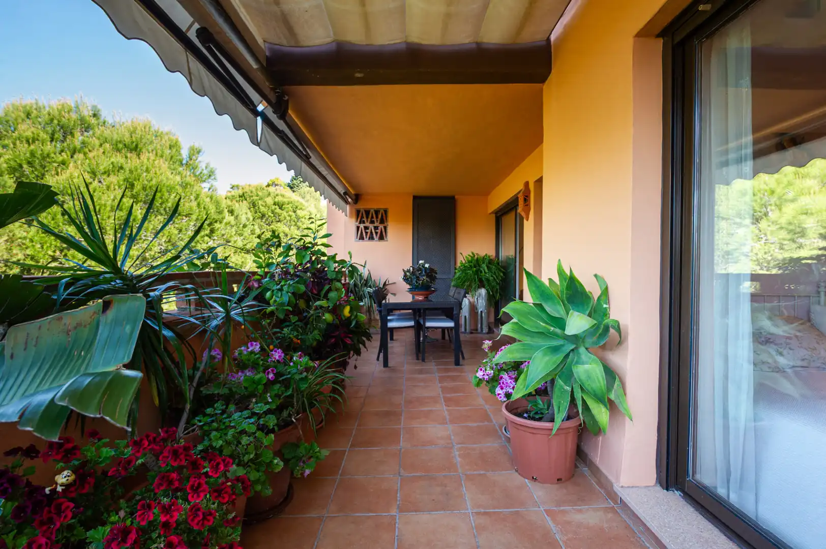 Terraza de Apartamento en venta en Marbella con Aire acondicionado, Terraza y Horno