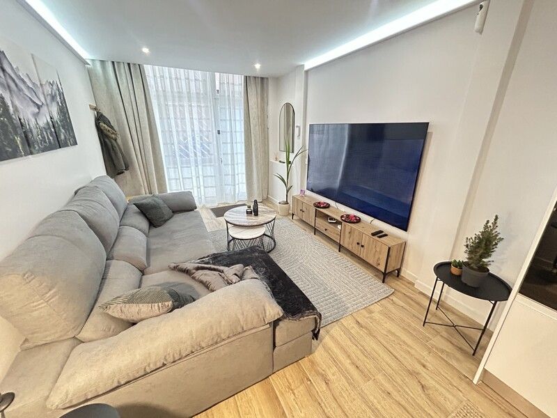 Sala de estar de Piso en venta en  Madrid Capital con Aire acondicionado, Calefacción y Amueblado