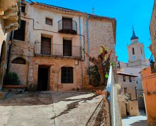 Vista exterior de Finca rústica en venda en Valjunquera amb Calefacció, Terrassa i Moblat
