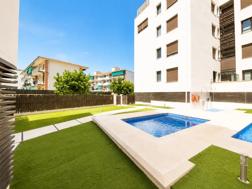 Swimming pool of Flat for sale in El Vendrell  with Heating, Private garden and Oven