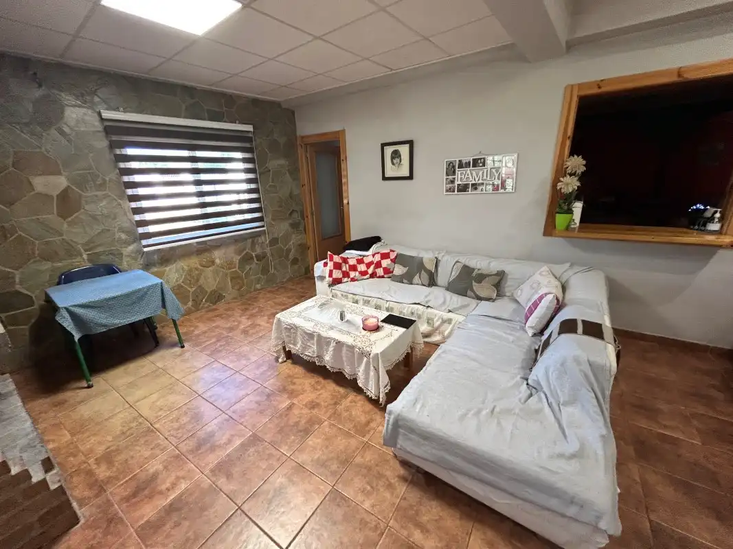Country homes for sale in Vilallonga / Villalonga  with Furnished