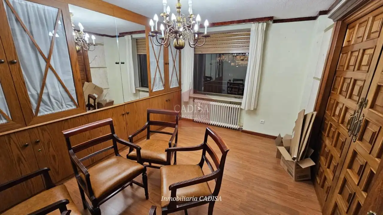 Flat for rent in Salamanca  with Air Conditioner, Heating and Furnished