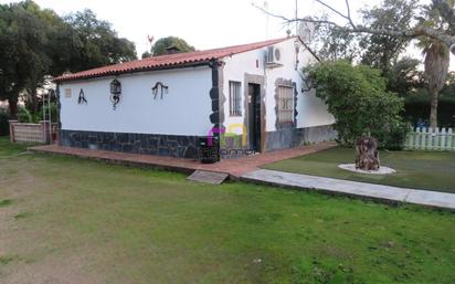 Garten von Country house zum verkauf in Badajoz Capital mit Klimaanlage, Heizung und Privatgarten