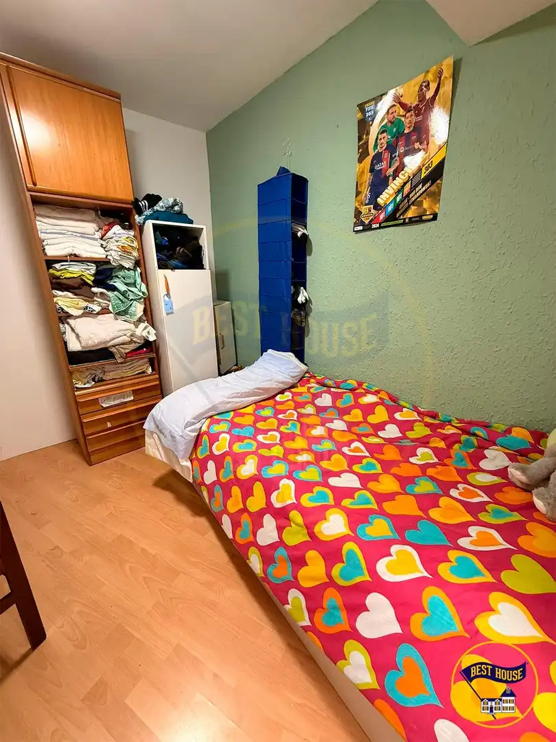 Piso en venta en RAMON Y CAJAL, Centro