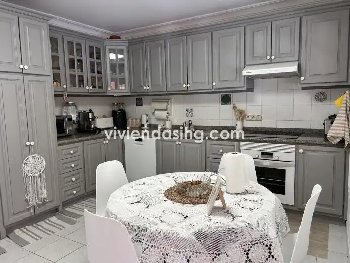 Küche von Einfamilien-Reihenhaus zum Verkauf in La Orotava mit Terrasse und Balkon
