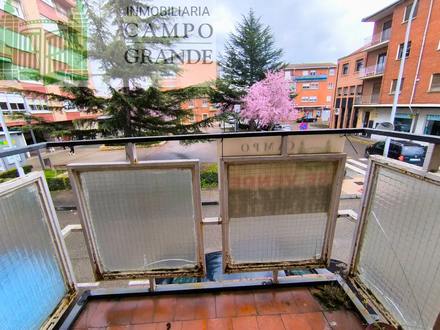 Vista exterior de Edifici en venda en Venta de Baños