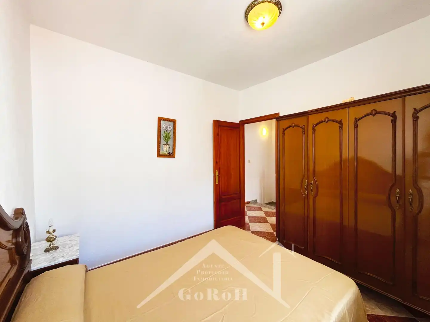 Habitación de Casa adosada en venta en Santa Olalla del Cala con Terraza, Trastero y Amueblado