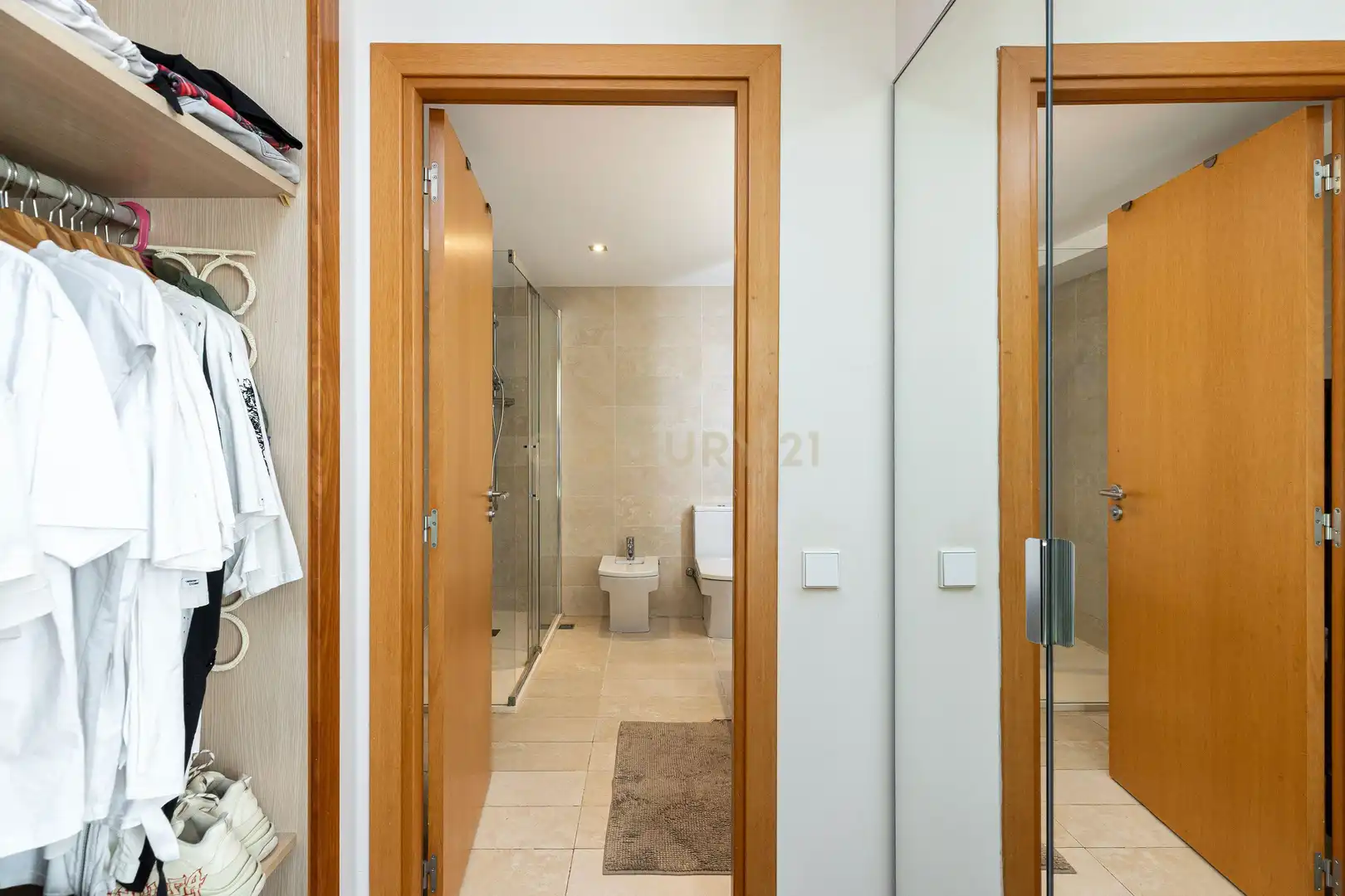 Bathroom of Houses for sale in Sant Martí
