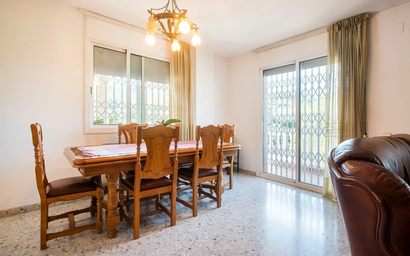 Comedor de Casa o chalet en venta en Sant Fost de Campsentelles, Barcelona