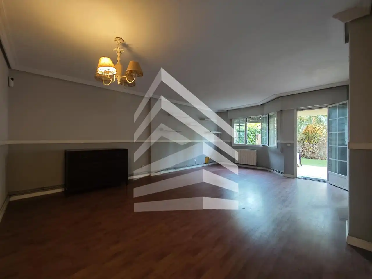 Sala de estar de Piso en venta en Las Rozas de Madrid con Calefacción, Jardín privado y Terraza