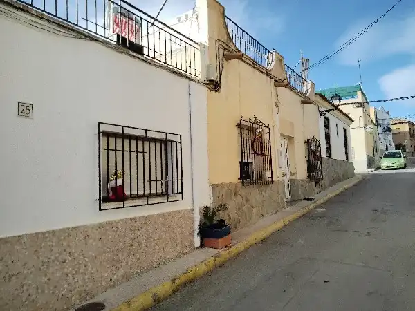 Haus zum Verkauf in Nueva, 27, imagen 2