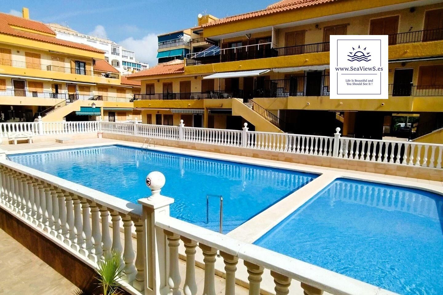 Swimming pool of Duplex for sale in Torrevieja  with Air Conditioner, Heating and Terrace