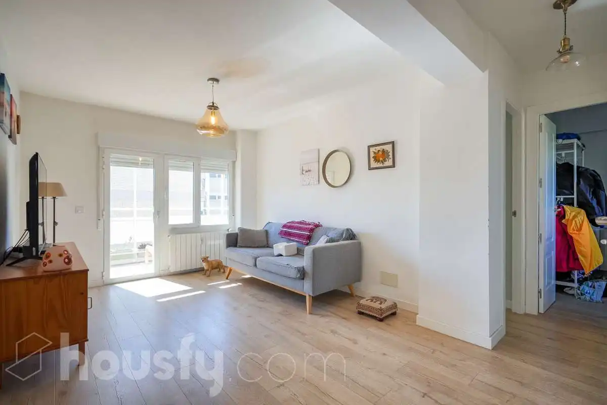Sala de estar de Piso en venta en Madrid con Calefacción, Terraza y Trastero