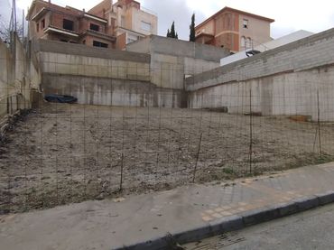 Terrenos y solares en venta en Jun