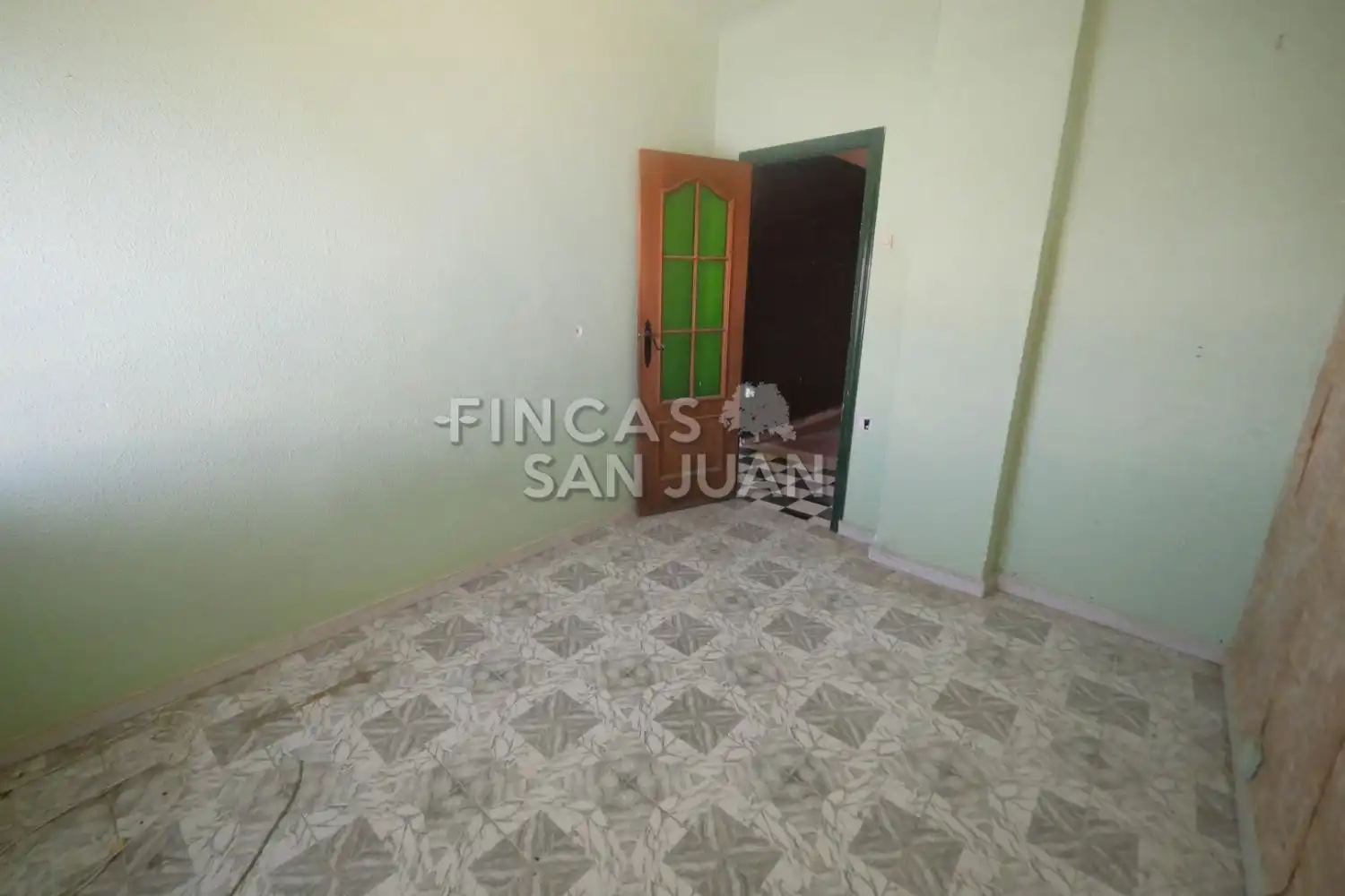 Habitación de Piso en venta en Crevillent con Balcón
