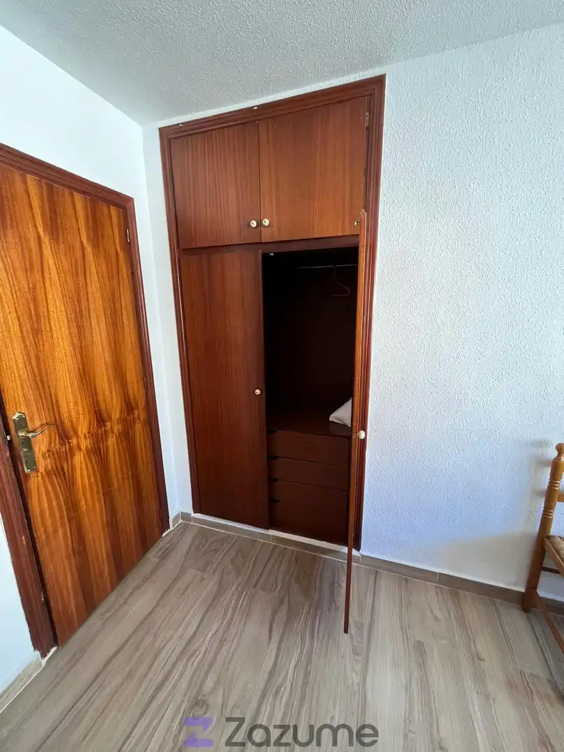 Bedroom of Flat for rent in Torrevieja  with Air Conditioner, Furnished and Oven
