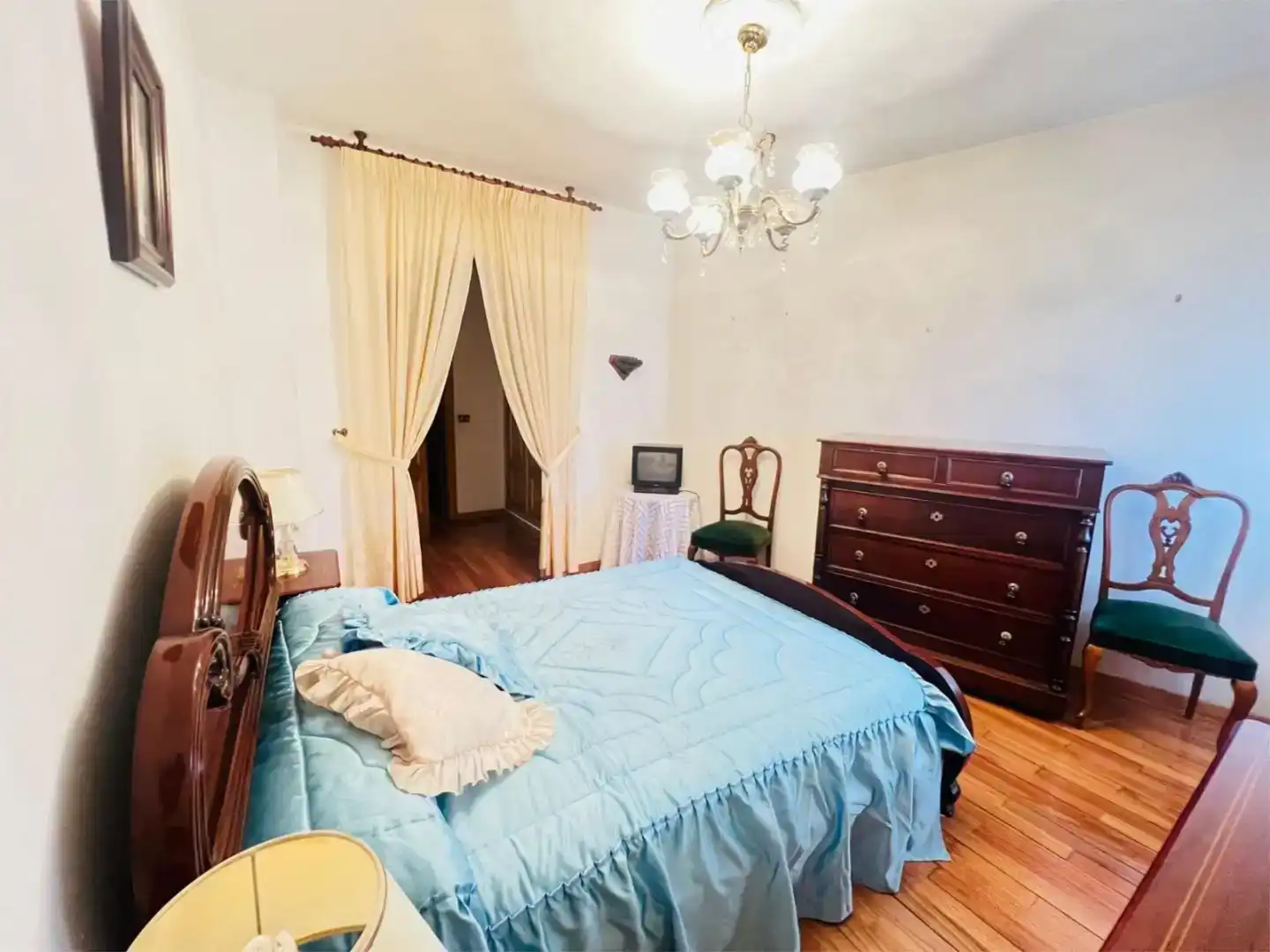 Habitación de Piso en venta en Quiroga con Parquet, Trastero y Amueblado