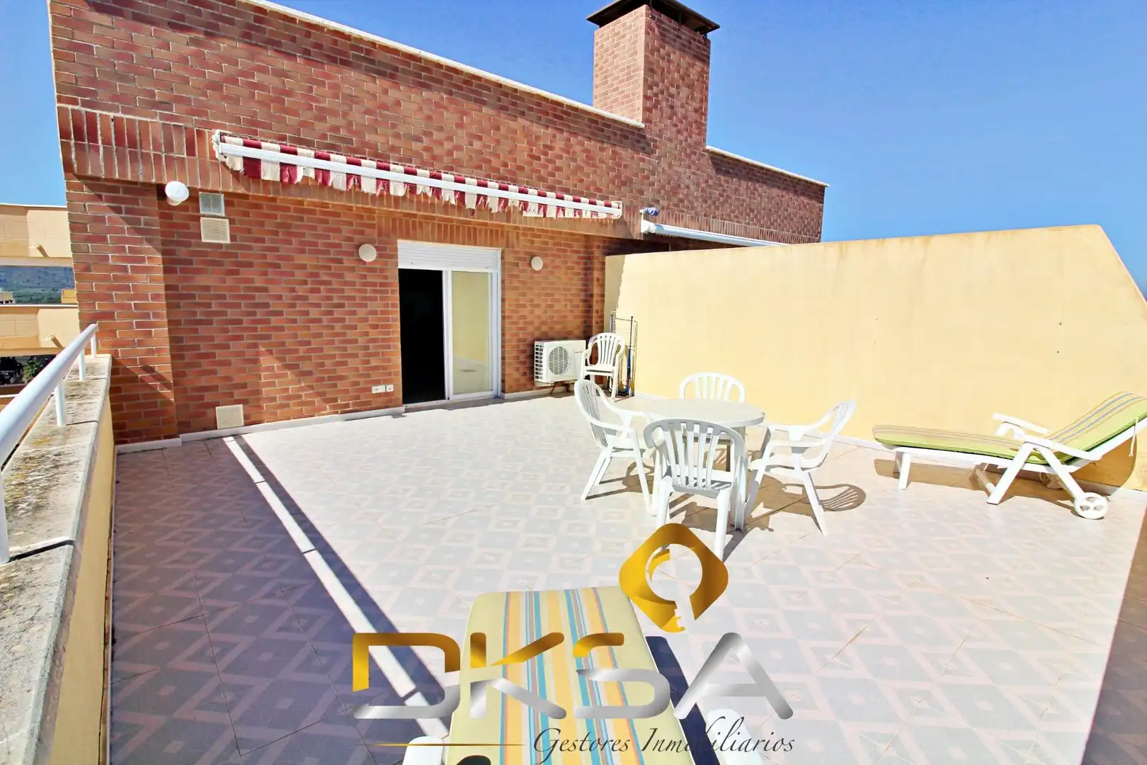 Apartment with pool for sale in Calle AMPLARIES, imagen 4