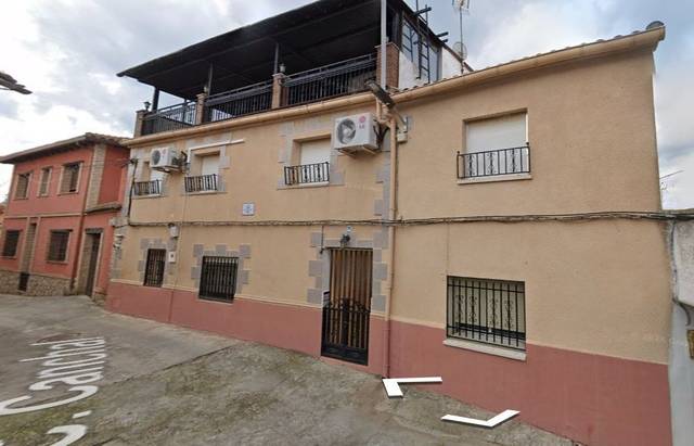 Casa-chalet en Venta en Valdeverdeja