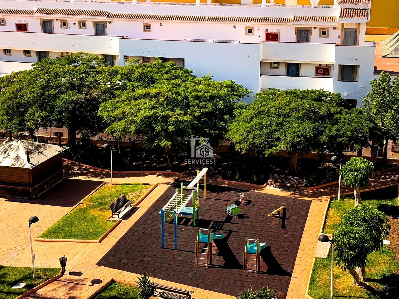 Vista exterior de Dúplex en venta en Adeje con Terraza, Trastero y Balcón