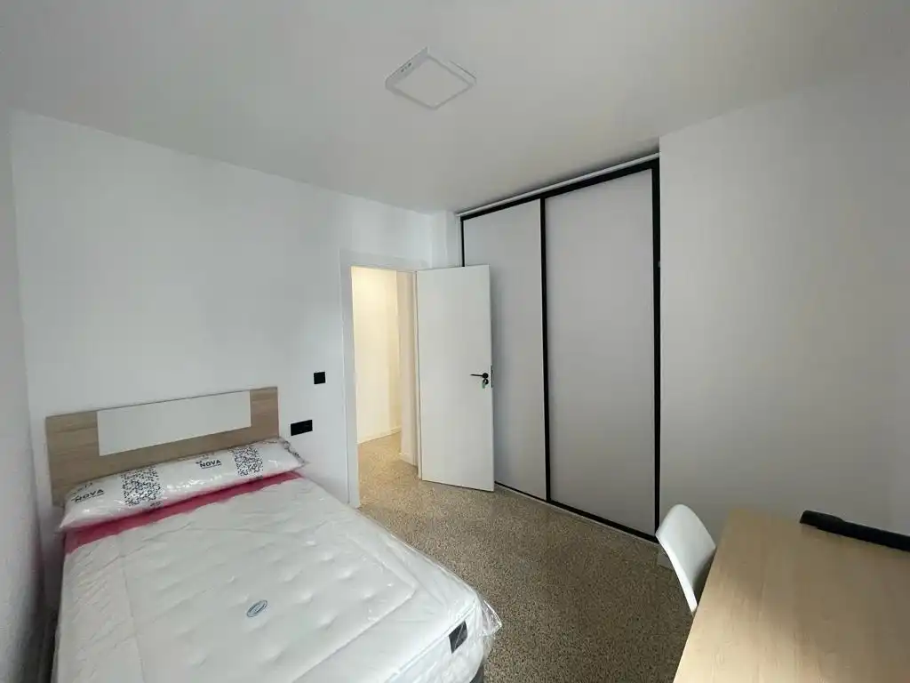 Flat for rent in Calle Ribera del Beiro, San Francisco Javier
