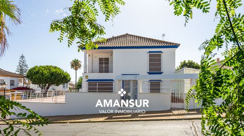 EXCLUSIVA VILLA INDEPENDIENTE EN URBASUR, ISLACRISTINA