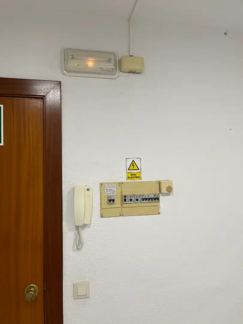 Business premises to rent in Carrer Bisbe Lorenzana, imagen 10