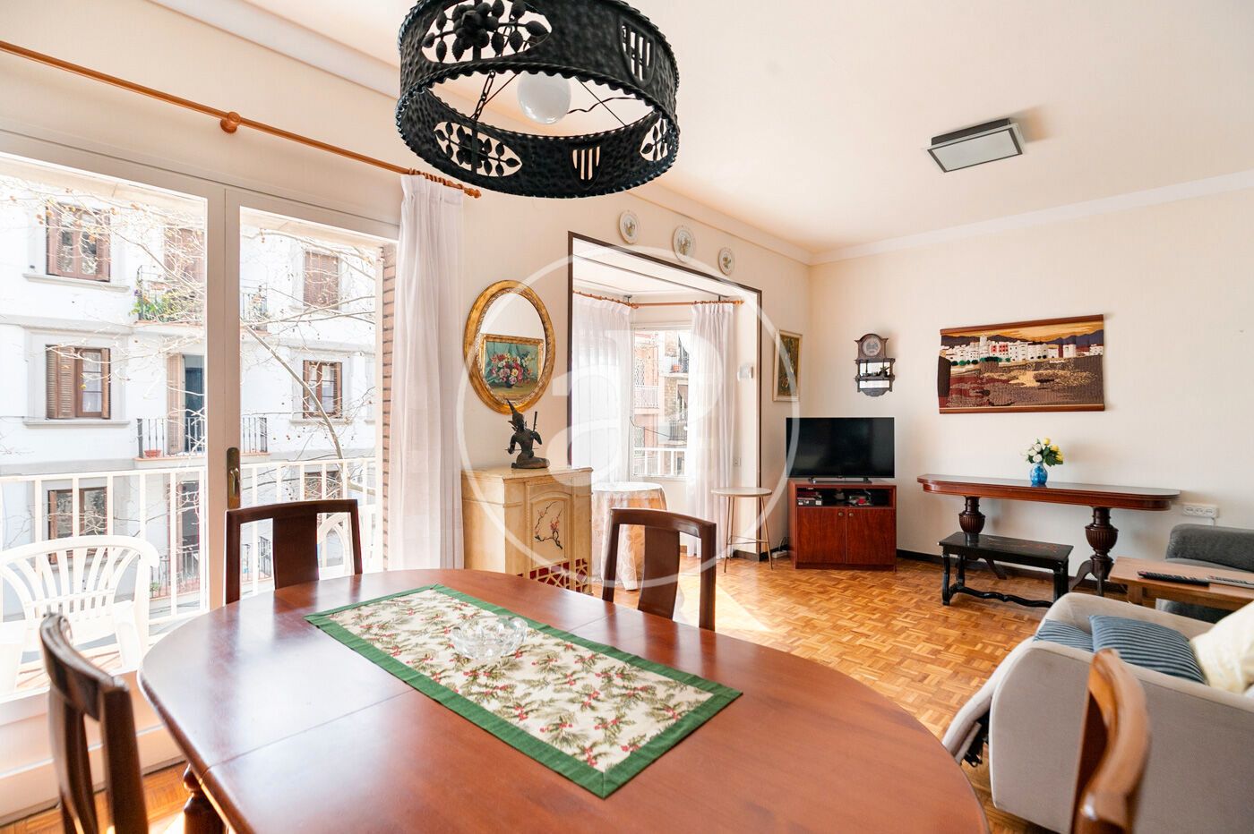 Comedor de Piso en venta en  Barcelona Capital con Calefacción y Balcón