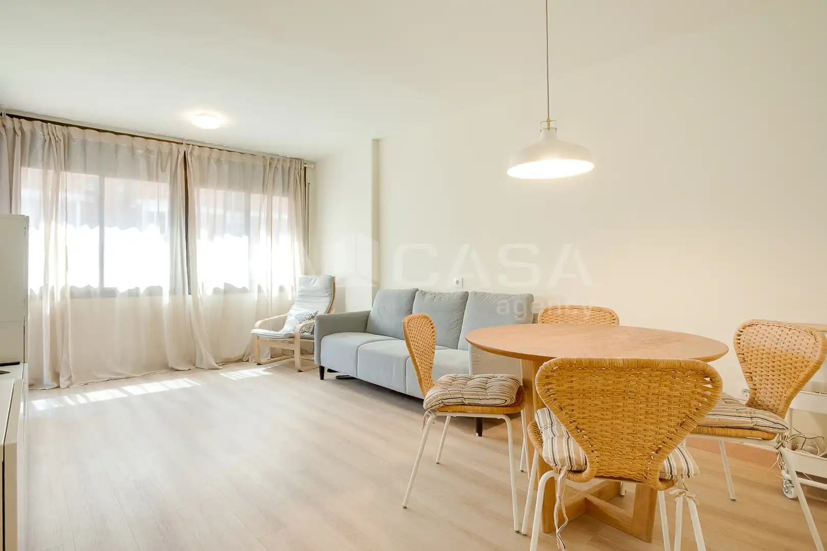 Sala de estar de Piso en venta en Barcelona con Calefacción y Balcón
