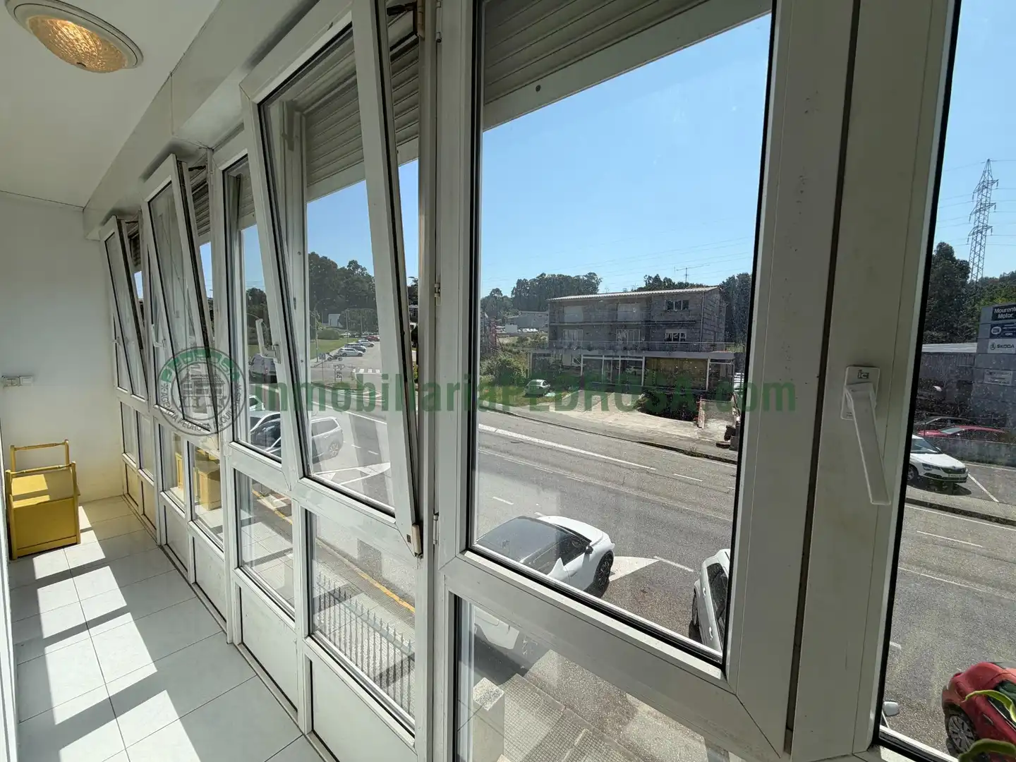 Vista exterior de Piso de alquiler en Pontevedra Capital  con Calefacción, Amueblado y Balcón
