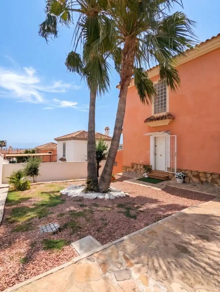 Detached house with pool for sale in Carrer Herba Sana, imagen 5