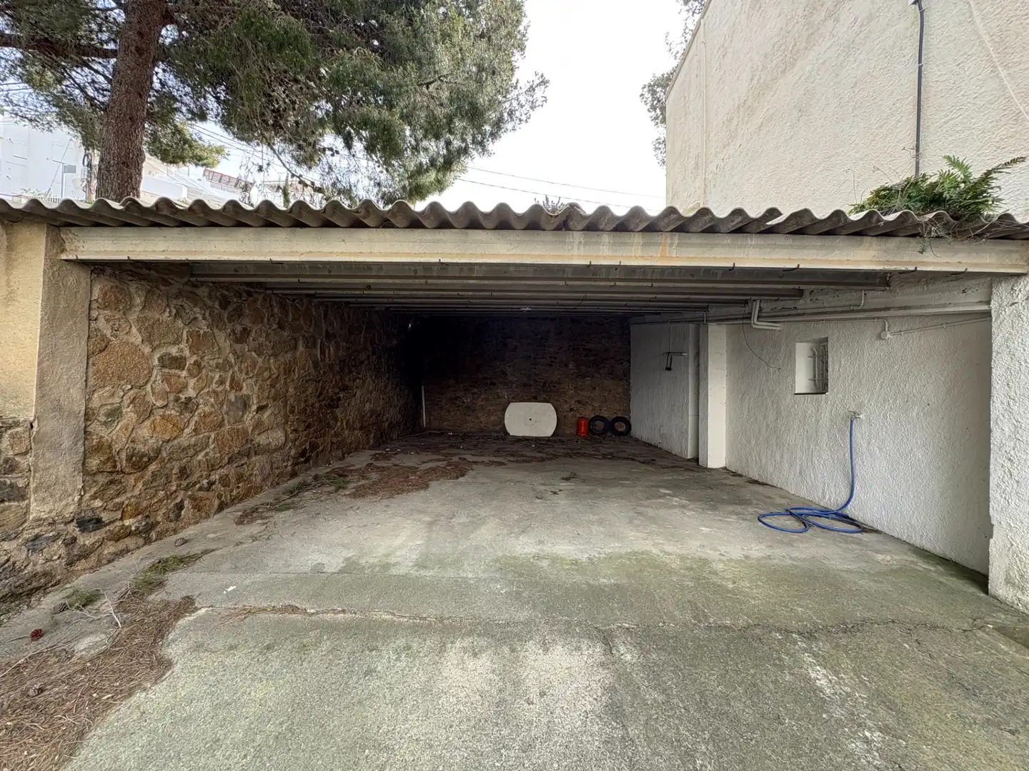 Parking of Buildings for sale in Roses