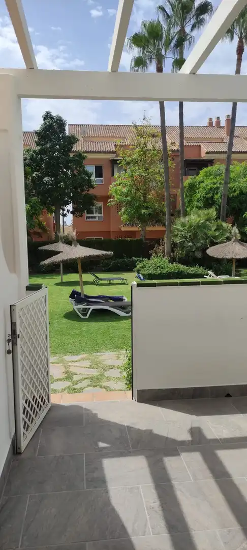 Ground floor for rent in ANA DE AUSTRIA-PEPINA NOR, 1, Puerto Banús