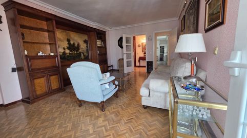 Foto 4 de Piso en venta en Paseo de la Reina Cristina, Jerónimos, Madrid Capital