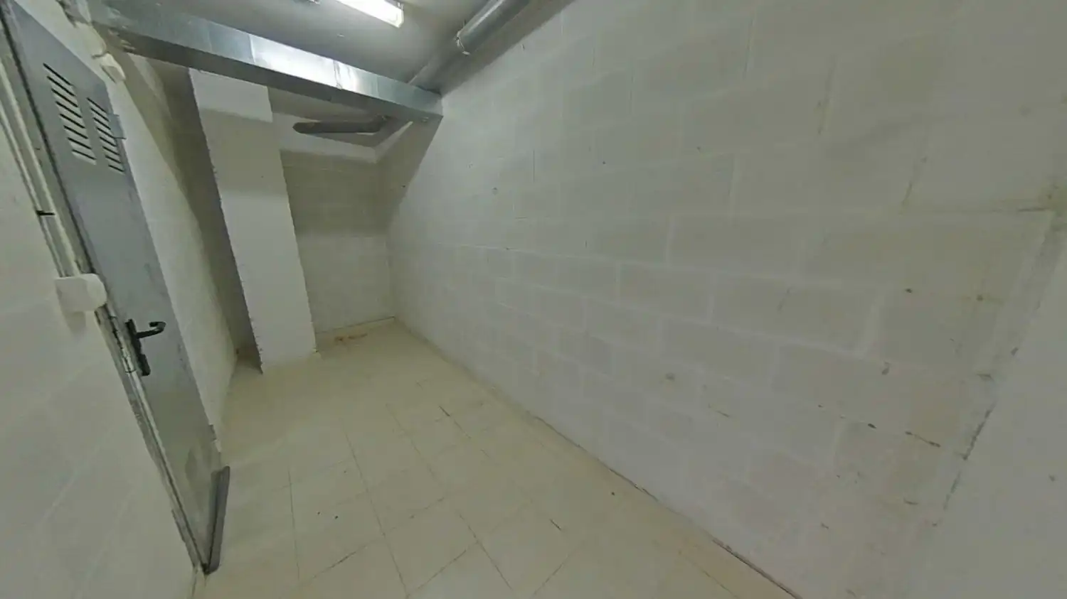 Piso en venta en Málaga con Calefacción, Trastero y Balcón