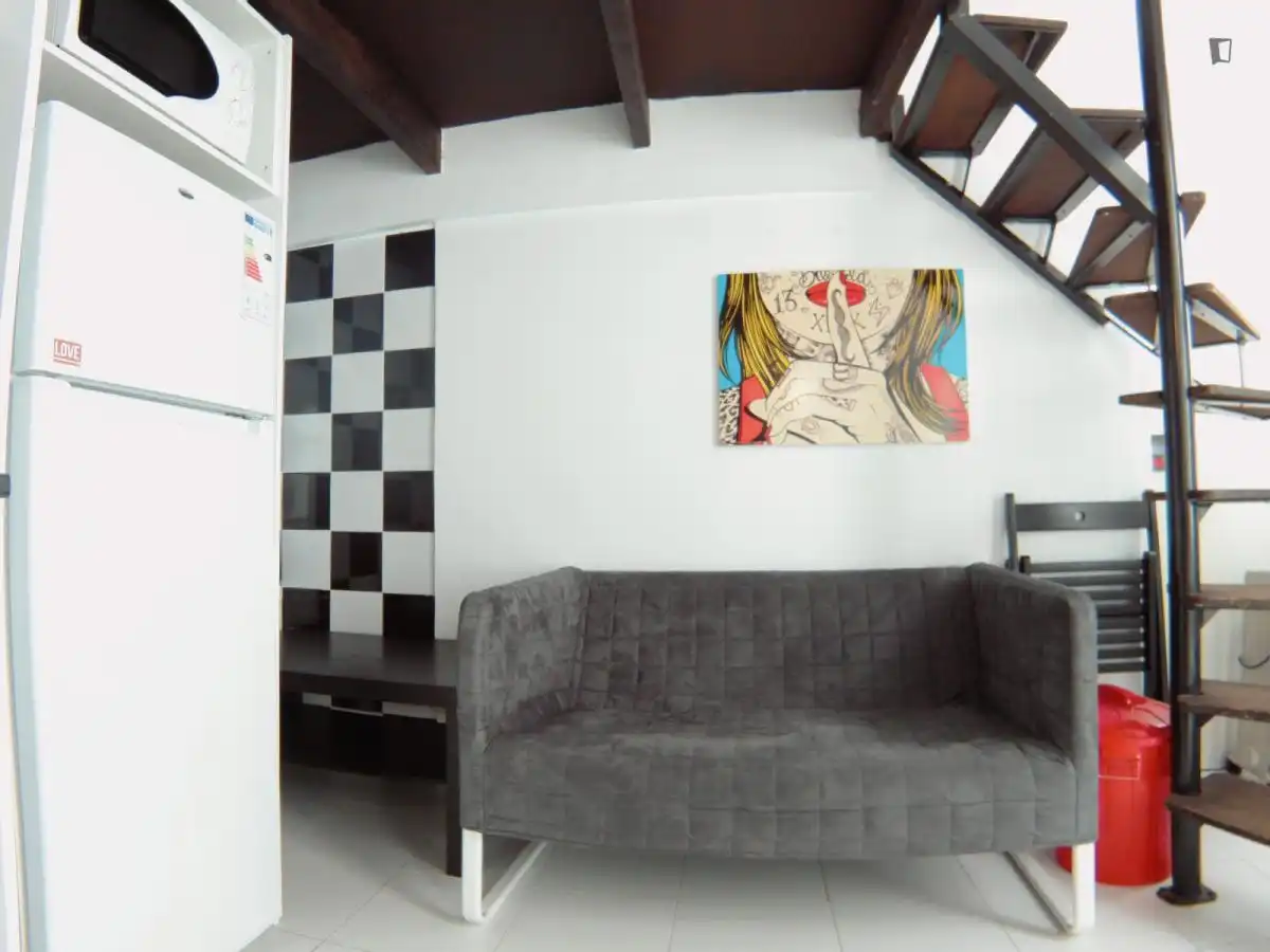 Estudio de alquiler en Valdeacederas