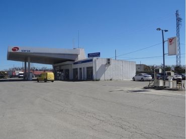 Locale commerciale in vendita a N-III PK 452,2 SECTOR IZ ESTACION DE SERVICIO ZONA 1
