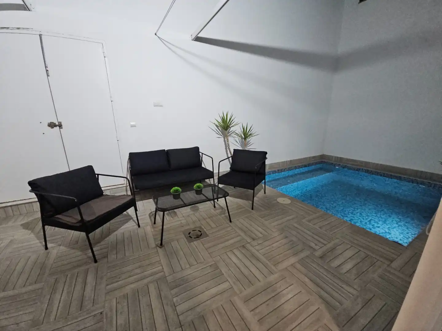 Piscina de Casa o chalet en venta en Dos Hermanas con Aire acondicionado, Calefacción y Jardín privado