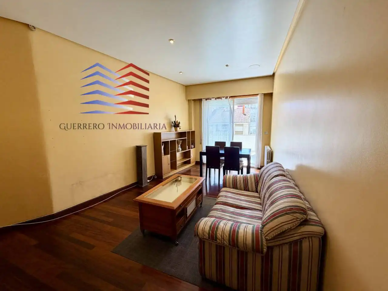 Vista exterior de Apartament de lloguer en Ourense Capital  amb Calefacció, Parquet i Terrassa