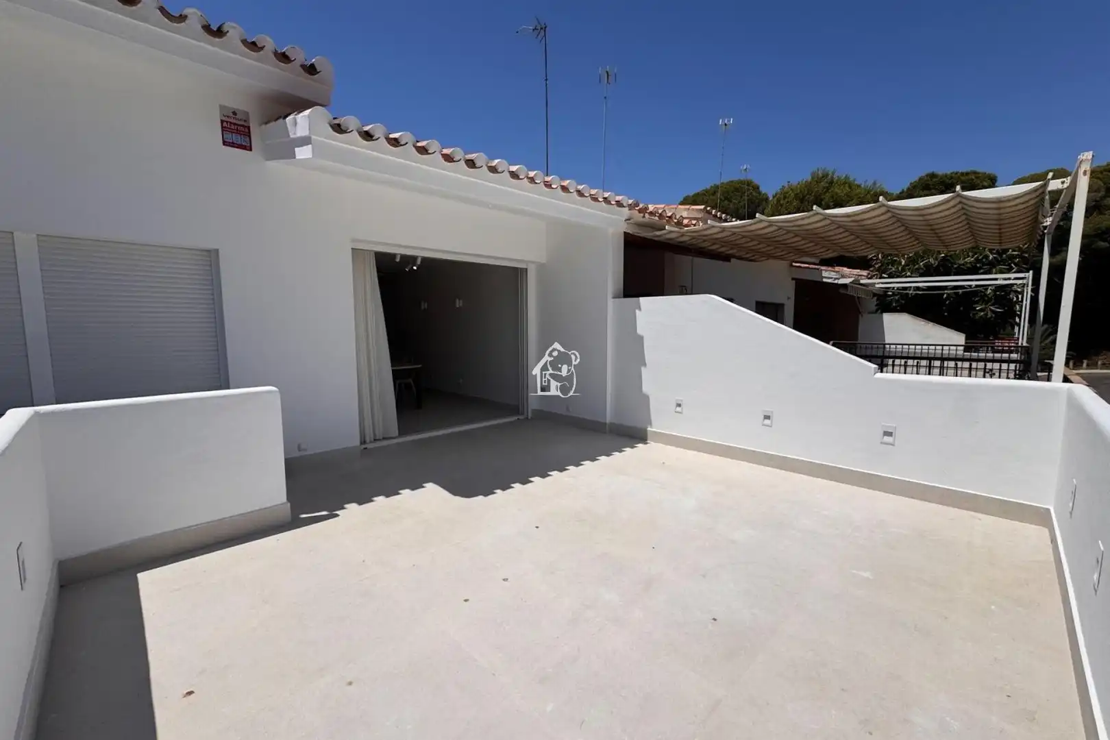 Terrasse von Einfamilien-Reihenhaus zur Miete in Orihuela mit Klimaanlage, Terrasse und Abstellraum