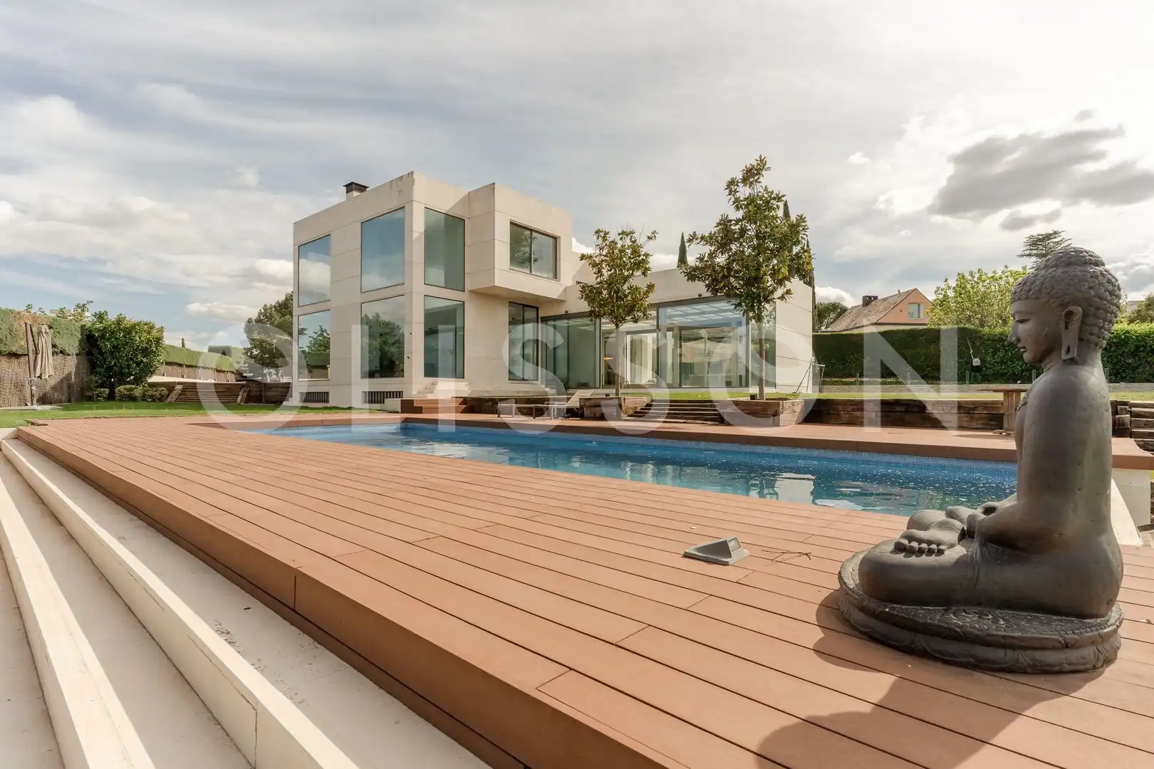 Casa con piscina en venta en Urbanización La Moraleja