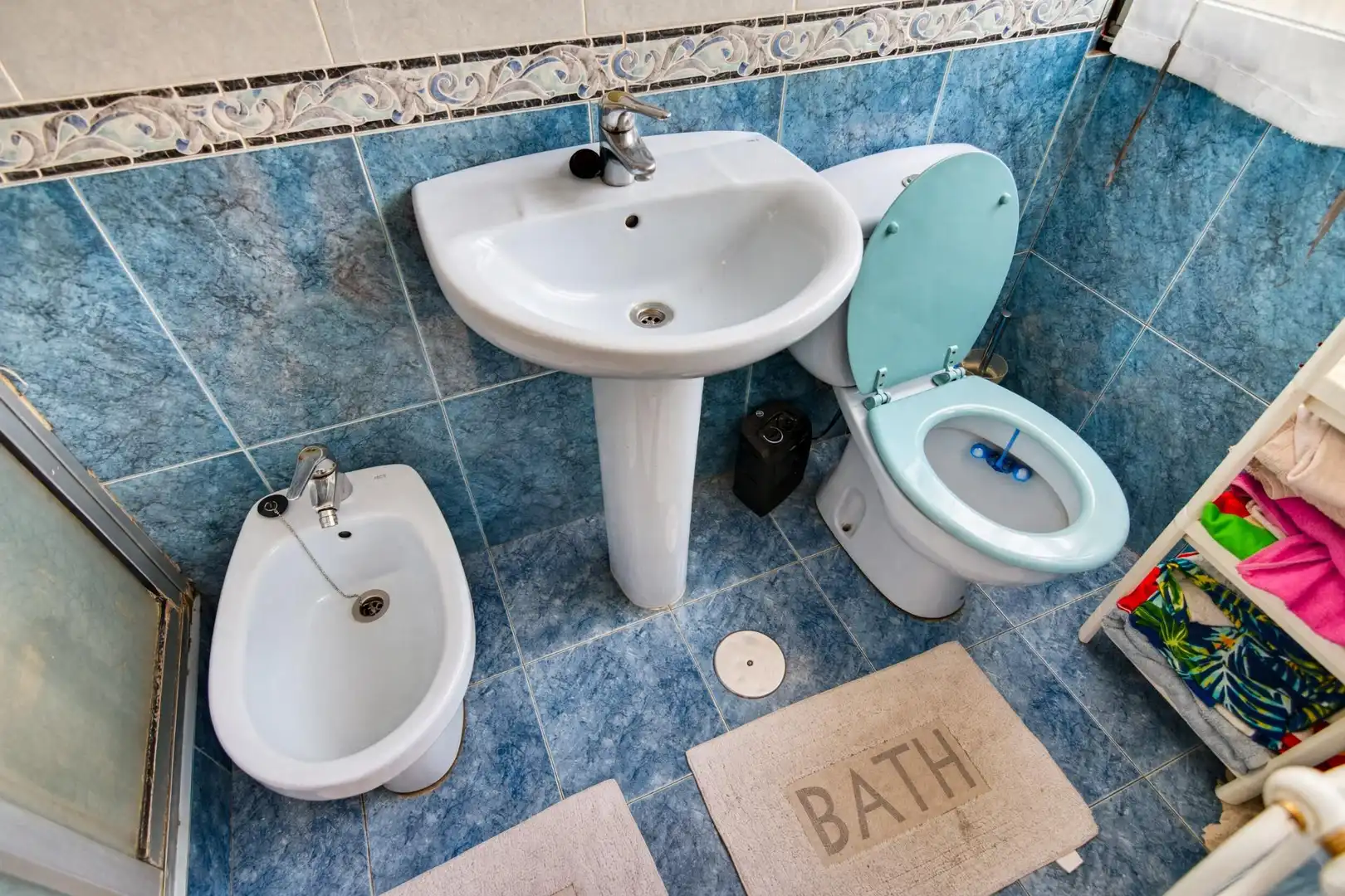 Badezimmer von Wohnung zum Verkauf in Aller, Asturias