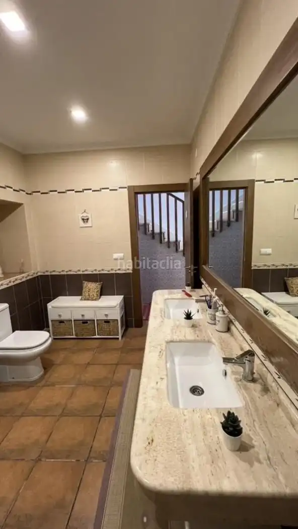Casa amb jardí en venda a Calle de Toledo 7