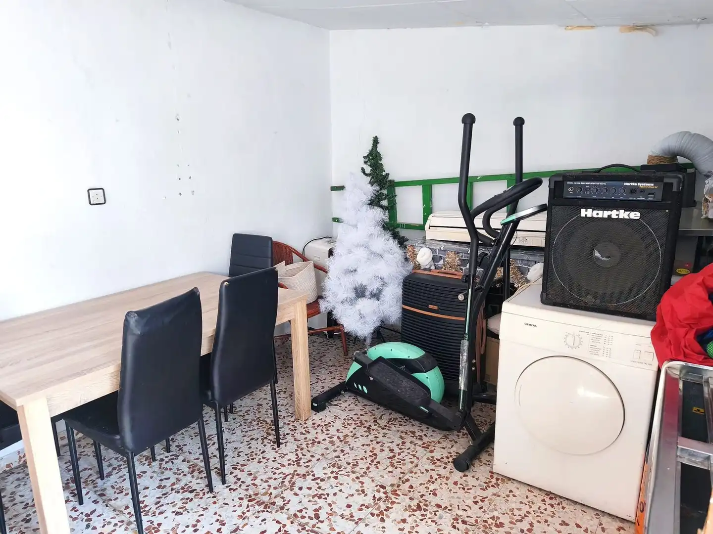 Sala d'estar de Casa adosada en venda en Puertollano