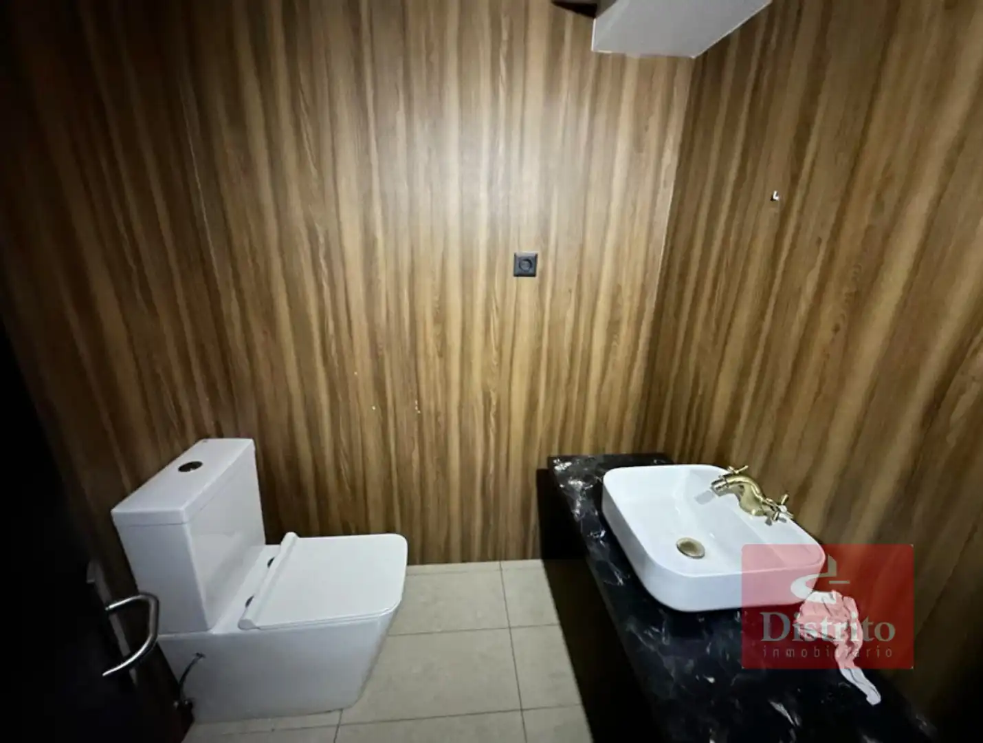 Bathroom of Commercial properties for rent in Centro - Ayuntamiento