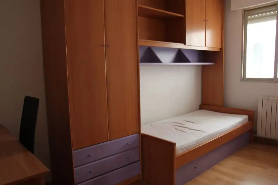 Schlafzimmer von Wohnung zur Miete in Huesca mit Heizung