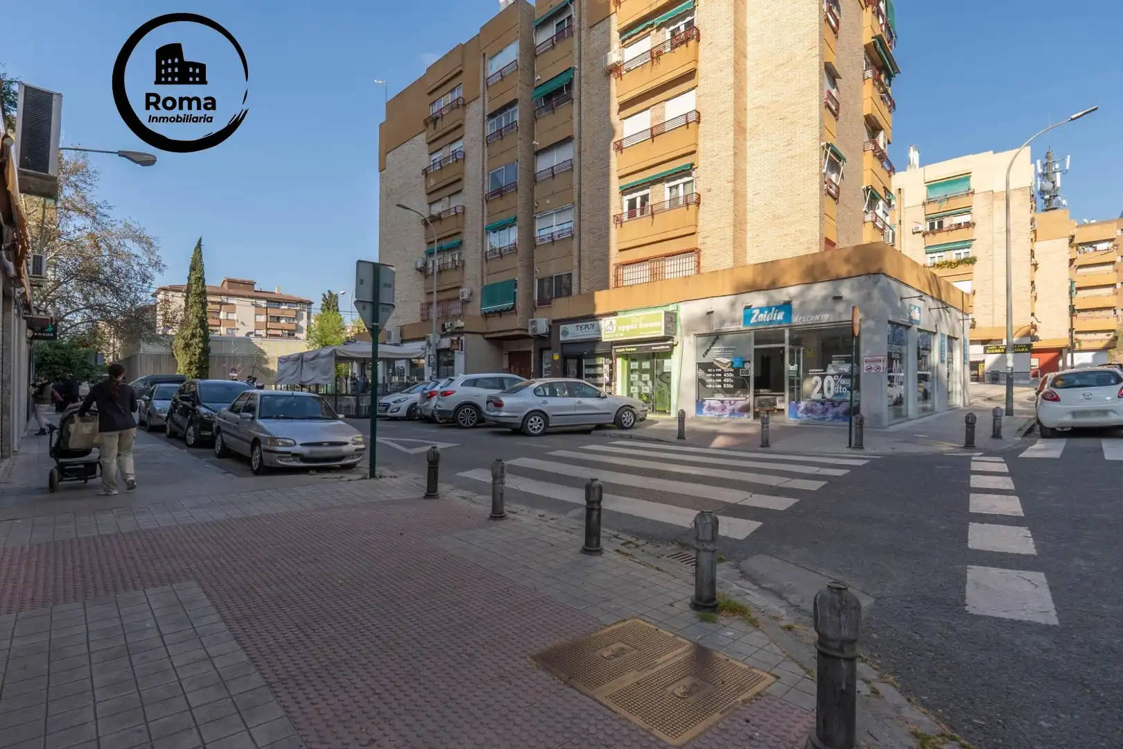 Vista exterior de Pis en venda en Granada amb Aire condicionat i Balcó