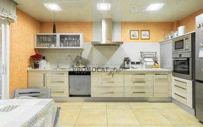 Kitchen of Single-family semi-detached for sale in La Palma de Cervelló  with Air Conditioner, Heating and Private garden